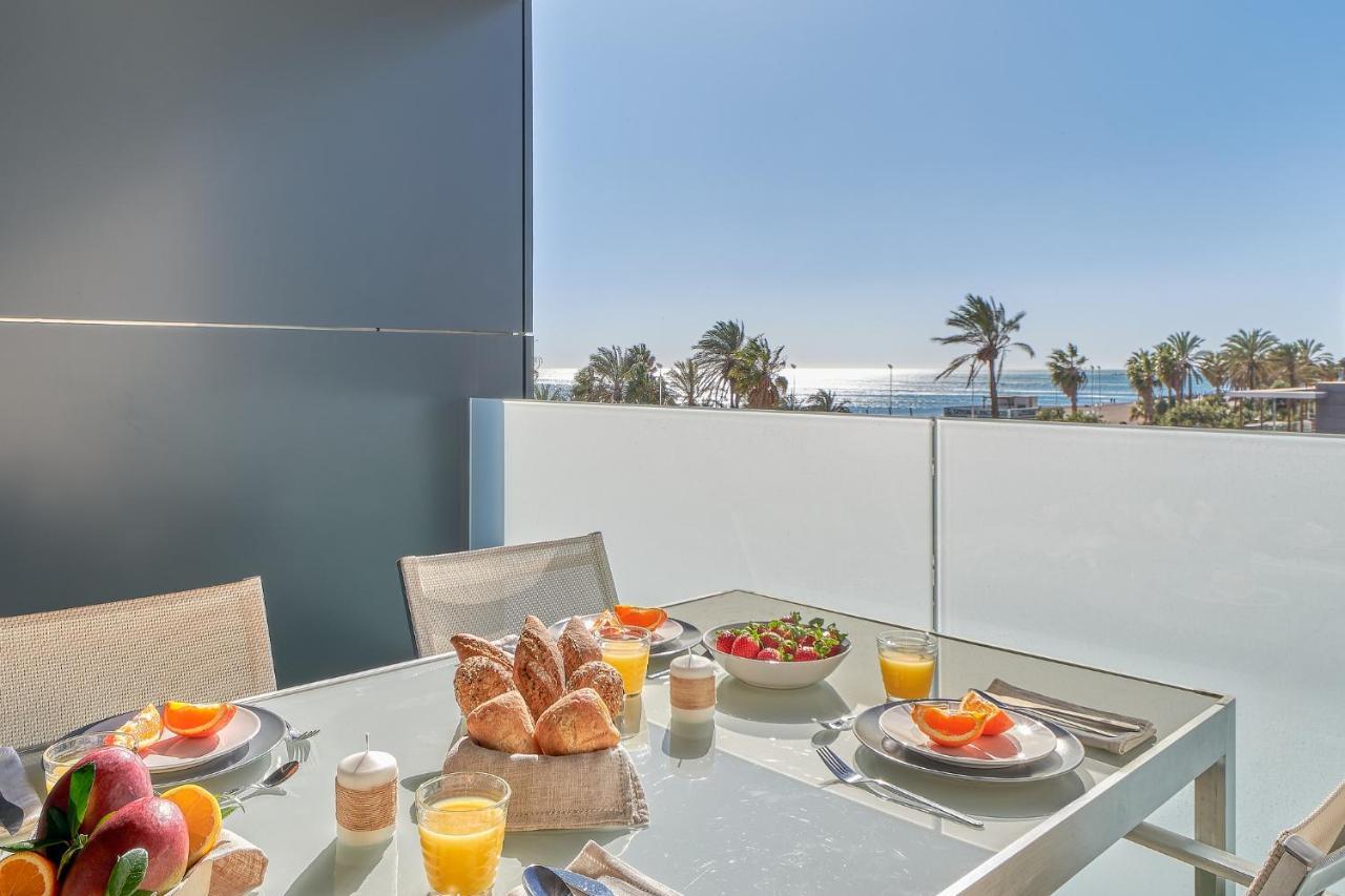 Terraza Al Mediterraneo Malaga Exterior photo